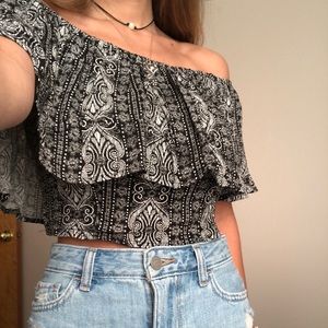 Off-the-shoulder Crop Top